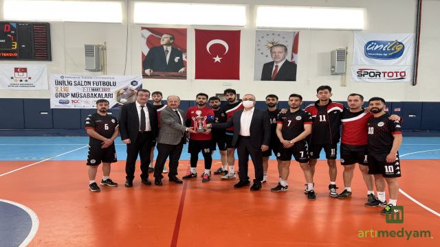 Bingöl Üniversitesi Futsal Takımına Çirkin Saldırı