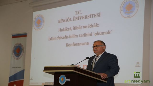 “Tarih bir bütün olarak belgeler halinde elimizde değil”