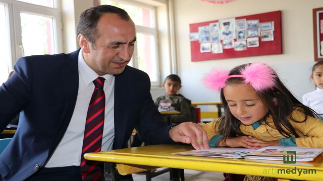 Yücel, köy okullarını ziyaret etti