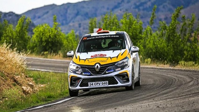 Clio Rally Trophy Turkey Eti Esok Rally’de Nebil Erbil & Aslı Erbil Zirvede Yer Aldı