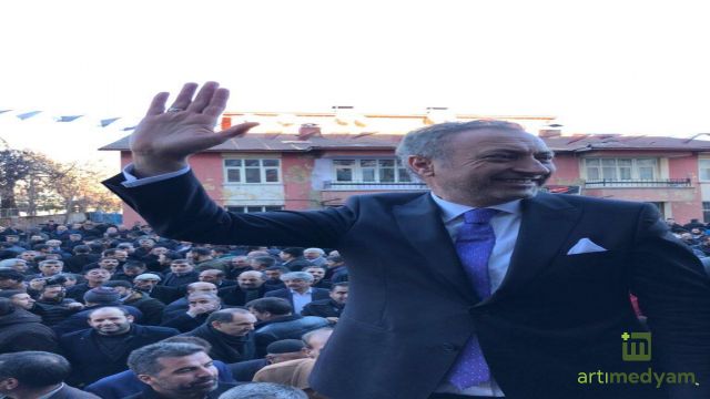 “Toplumun Çöküş Göstergeleri; Liyakatsizlik, Adaletsizlik, Göçün Hızlanması”