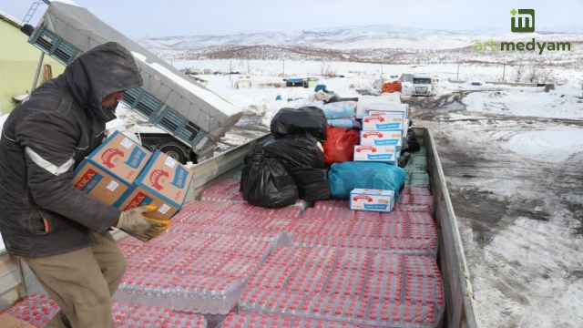 Yardım konvoyu dönüşte depremzedeleri de getirecek